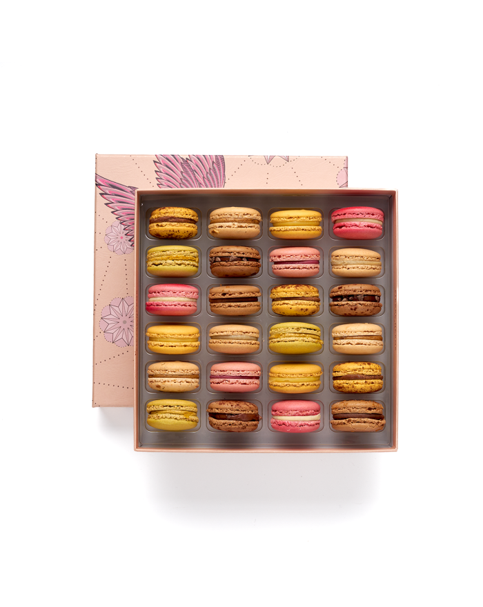 Coffret de 24 macarons | Pierre Hermé Paris