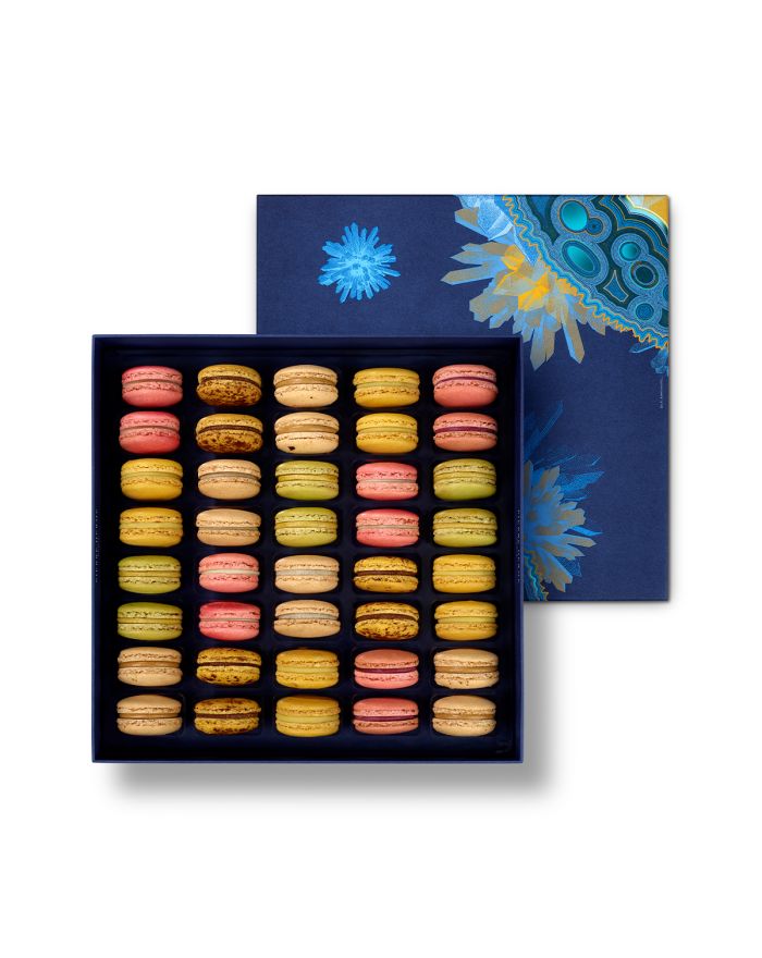 Coffret de 40 macarons | Pierre Hermé Paris