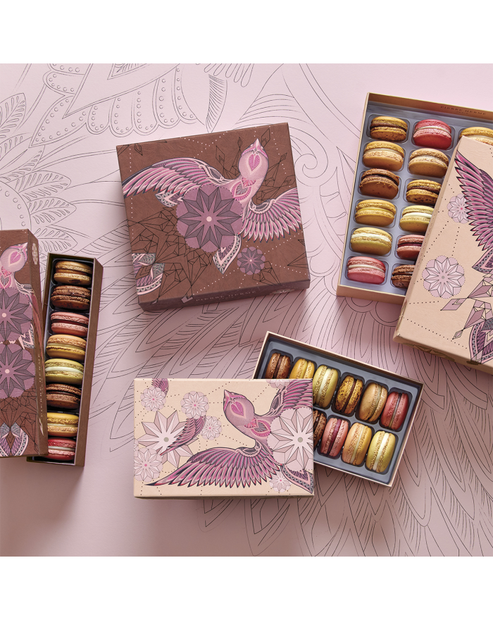 Coffret de macarons à composer｜Pierre Hermé Paris